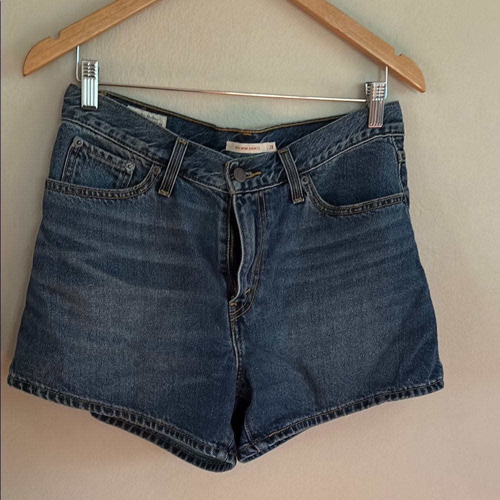Levi’s 80’s Mom Classic Denim Shorts